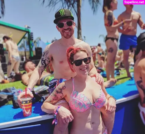 Renee OnlyFans Thumbnail #0Zh1xwMF4d