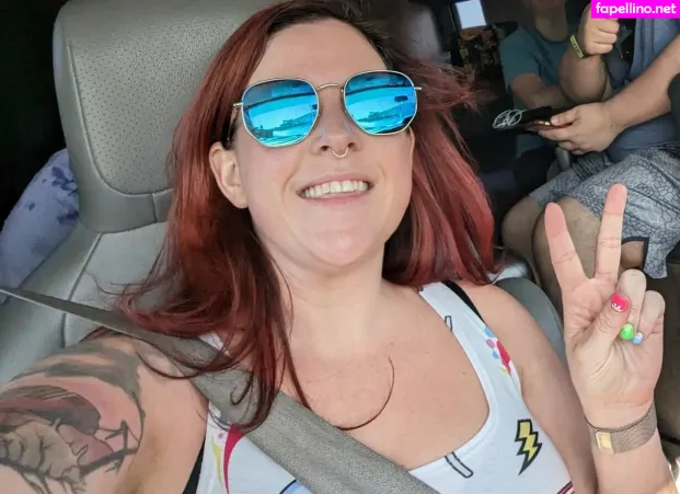 Renee OnlyFans Thumbnail #4qYqvF91UQ