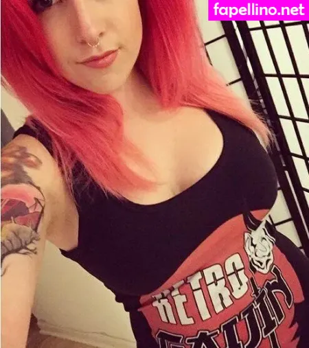 Renee OnlyFans Thumbnail #N35L0qG4Nw