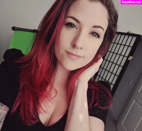 Renee OnlyFans Thumbnail #RwzjABHfJx