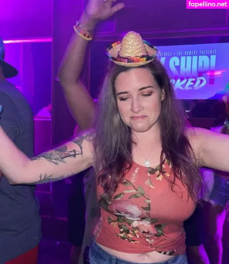 Renee OnlyFans Thumbnail #Tl0wfuAPJw