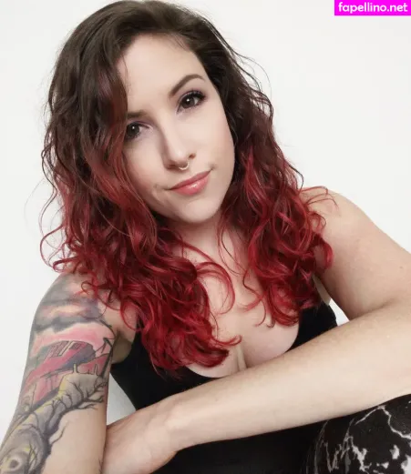 Renee OnlyFans Thumbnail #XyxdBbak2k