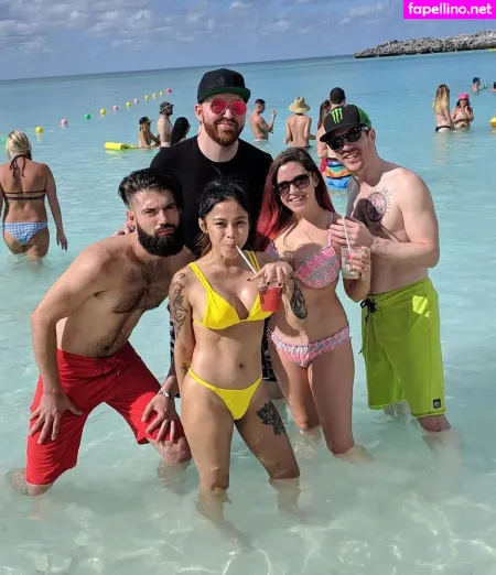 Renee OnlyFans Thumbnail #ZH5AhUUQm2