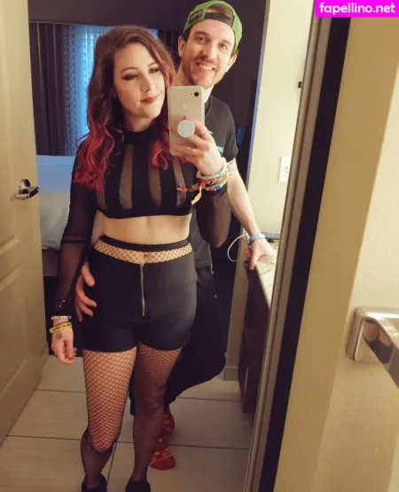 Renee OnlyFans Thumbnail #ZyNPcJz7dQ