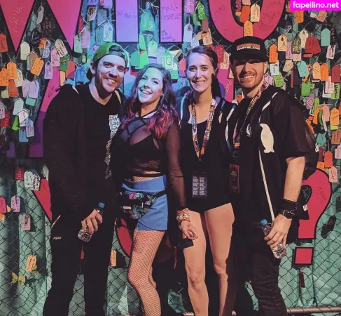 Renee OnlyFans Thumbnail #m2HqdYOOCL