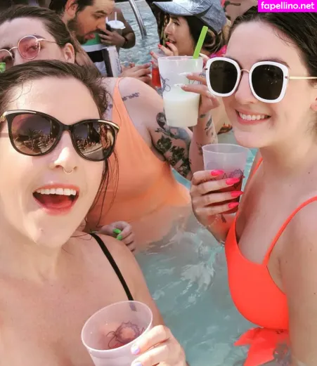 Renee OnlyFans Thumbnail #o2IFLFS1UM