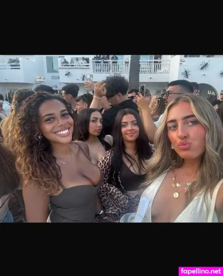 Reneehadlley OnlyFans Thumbnail #EkosD1XFU7