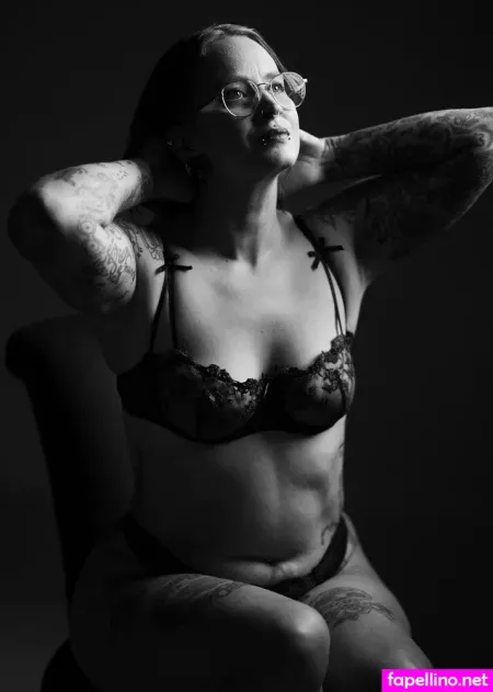 Reneekpriv OnlyFans Thumbnail #tXItOc0ost