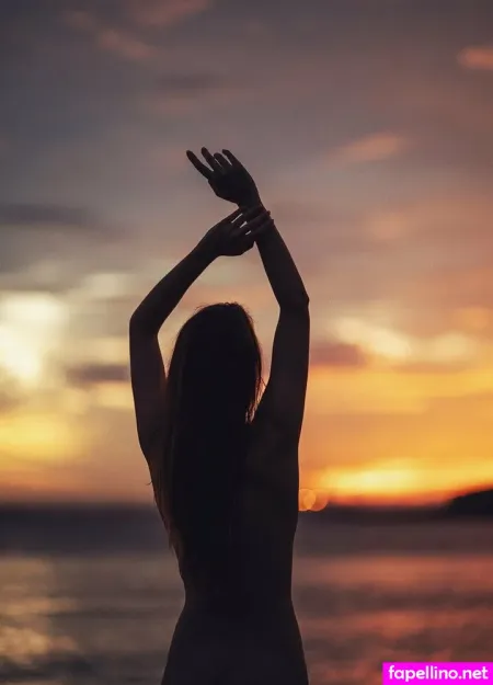 Reneelouise Xx OnlyFans Thumbnail #isHxo9nGaX