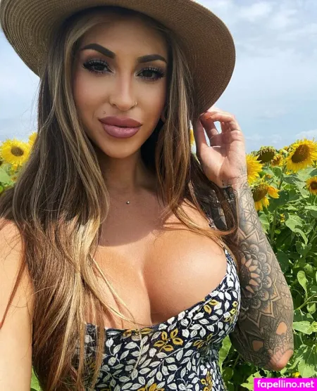 Reneelynn OnlyFans Thumbnail #marx4uXXbg