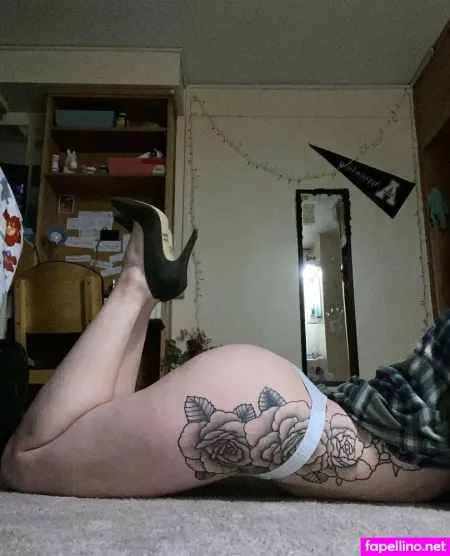 Reneeprentice1 OnlyFans Thumbnail #NbMsyaPjyN