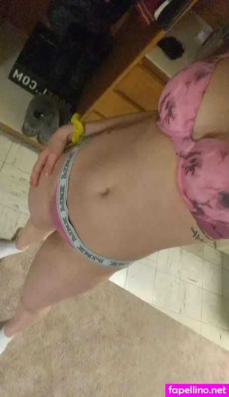 Reneeprentice1 OnlyFans Thumbnail #NgNMqghs6J