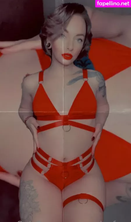 Renelexfree OnlyFans Thumbnail #Twp4bD3R3D