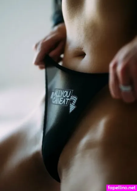 Reneluxe OnlyFans Thumbnail #mmLBgLdXxe