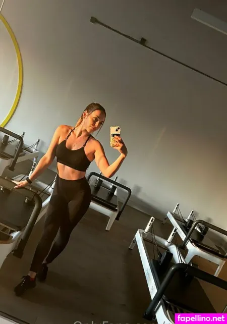 Renetheathlete OnlyFans Thumbnail #6PRPjF2f02