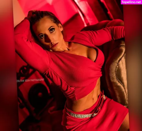 Reni Gendur OnlyFans Thumbnail #cBbtNG90ep