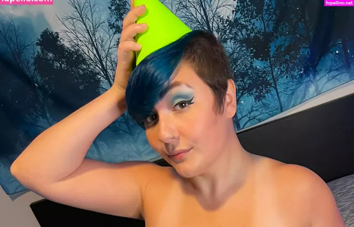 Renmari OnlyFans Thumbnail #P4JGRqLWqj