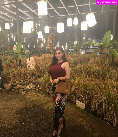 Renna Dyana OnlyFans Thumbnail #8Dc80mFkvM
