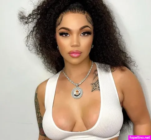 Renni Rucci OnlyFans Thumbnail #BWsY0T025A