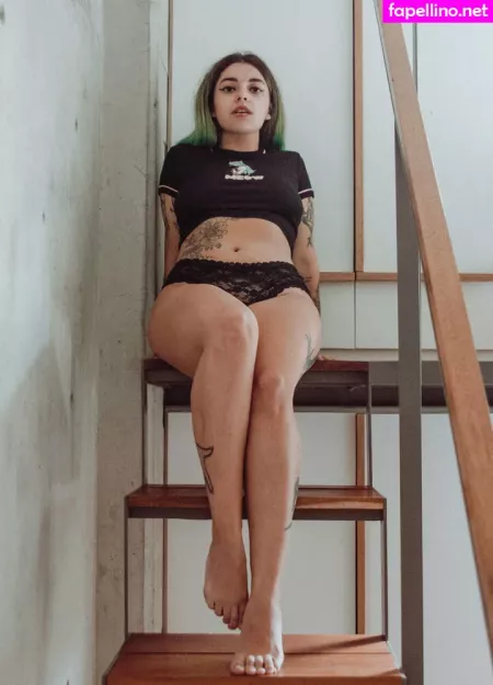 Rennloveee OnlyFans Thumbnail #9ZSg4sT9qn