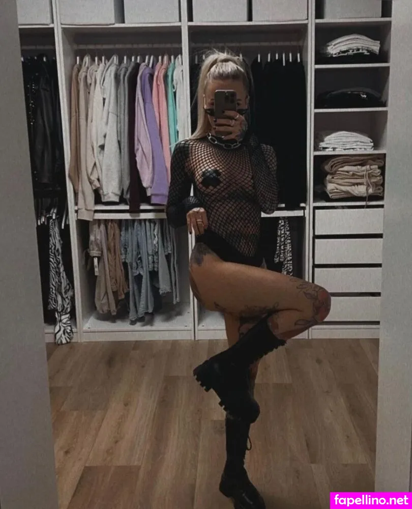 buunnymia, carina_mthrfckr Nude Leaked OnlyFans Photo #5ZCPKz6jk1