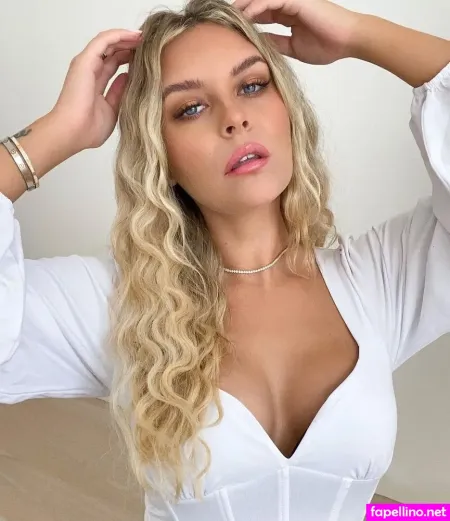 Requests Closed OnlyFans Thumbnail #r8FxG8Dk46
