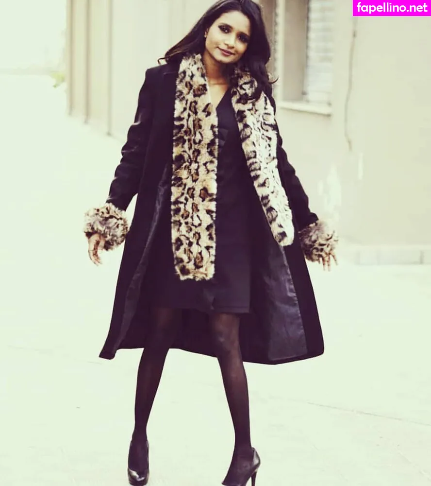 ellynbabe, ellynxoxxo, reshaantony Nude Leaked OnlyFans Photo #8Sat2FGWy3