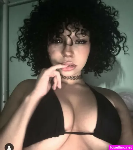 Ressonancee OnlyFans Thumbnail #MOl6fAWAeV