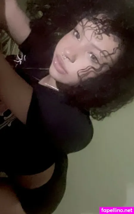 Ressonancee OnlyFans Thumbnail #U9yGIFEqNe