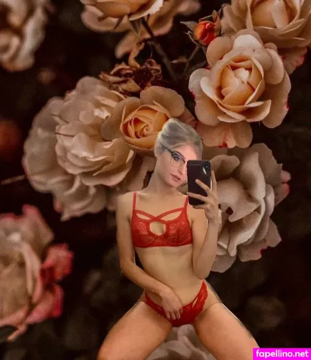 Retro Wannabe OnlyFans Thumbnail #wqkoIQqJKw