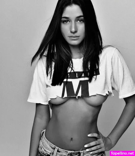 Reut Ron OnlyFans Thumbnail #0F8bWYu8oW