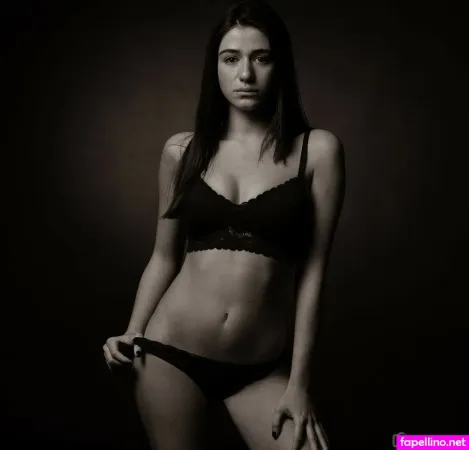 Reut Ron OnlyFans Thumbnail #6Emk7Z1ZcQ