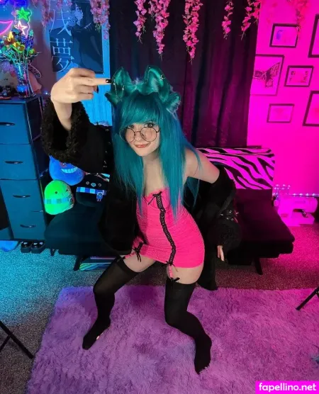 Reuterial2 OnlyFans Thumbnail #28Uqz21y81