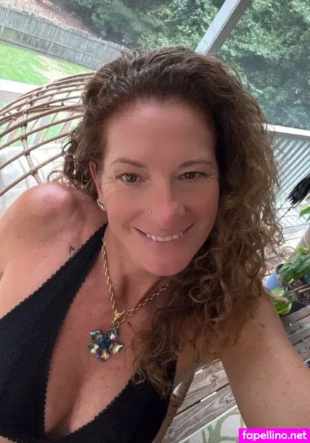 Revelcove OnlyFans Thumbnail #1A6yYB4a6U