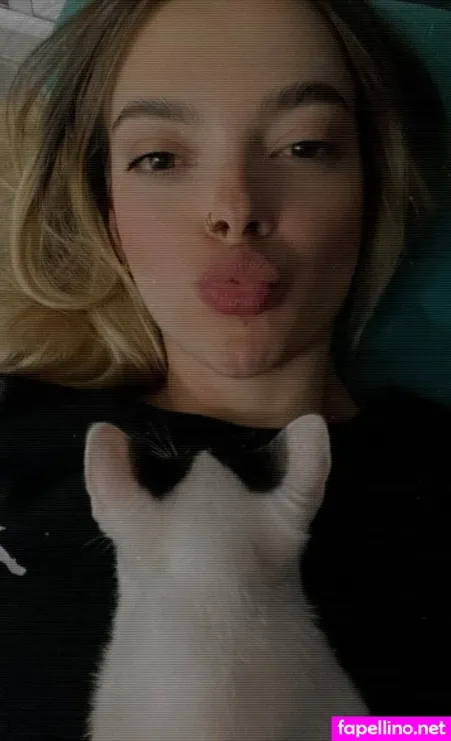 Reveof OnlyFans Thumbnail #KMYnFSkqCY