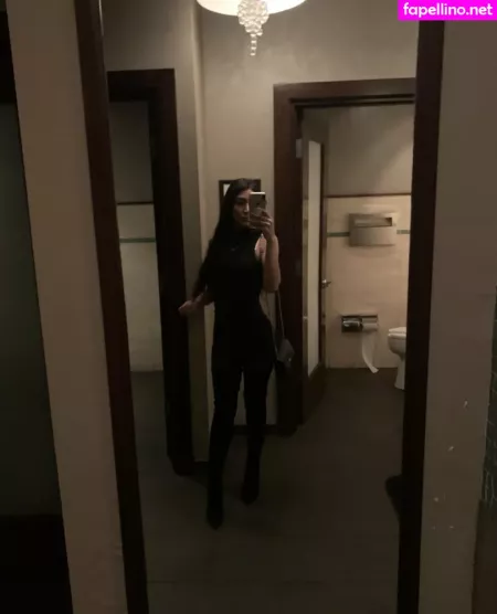 Reversecowgrl69 OnlyFans Thumbnail #LD93I9wk0y