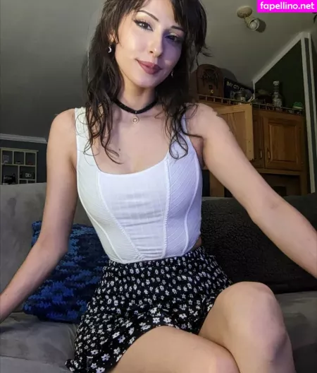 Revolutionarysyrup99 2 OnlyFans Thumbnail #MDno6iIUjS