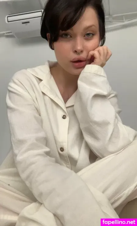 Rey Lina OnlyFans Thumbnail #TcQZGbb1zh