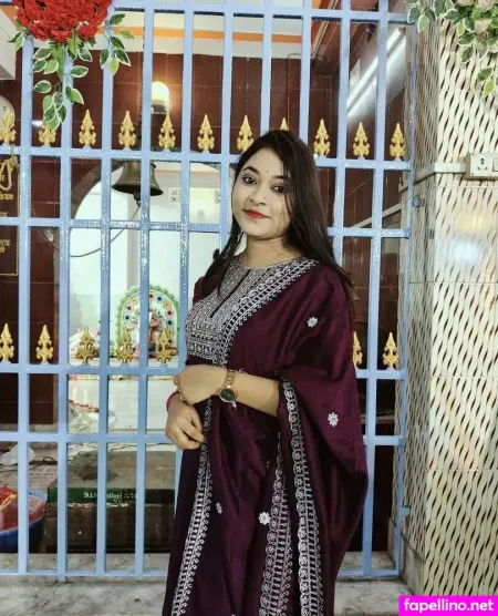 Reya Ghosh OnlyFans Thumbnail #w3d8zdNtWw