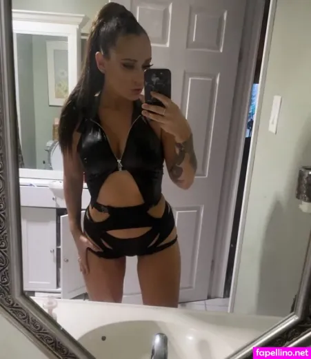 Reya Jade Main Profile Photo