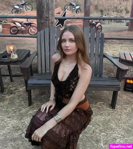 Reylynn Caster OnlyFans Thumbnail #9WfSnIHOaf