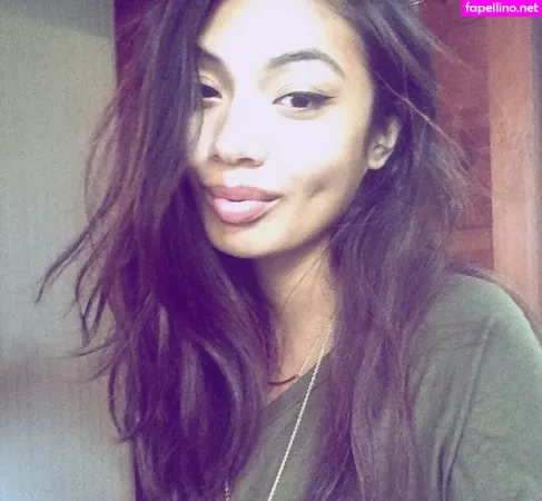 Reyna Morena OnlyFans Thumbnail #2QfXoEUH4D