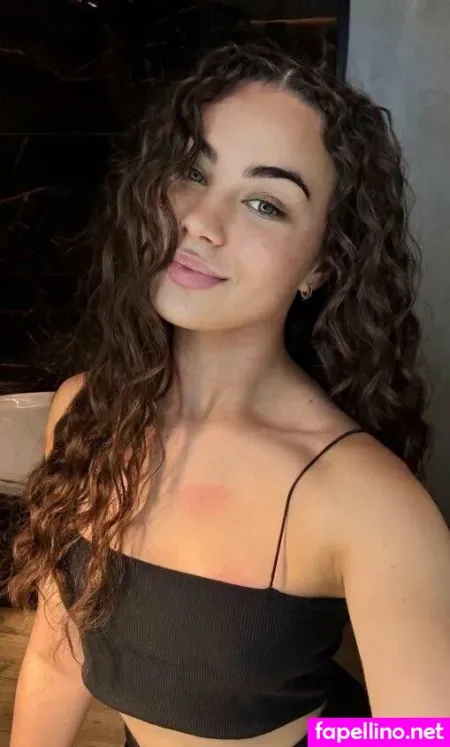 Reyvenessa OnlyFans Thumbnail #il8clAwcX2