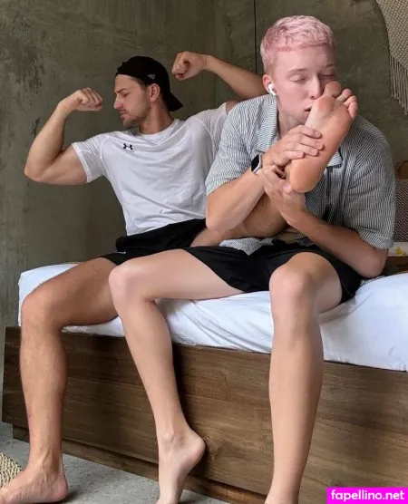 Rezfree OnlyFans Thumbnail #EAnt8yDS8g