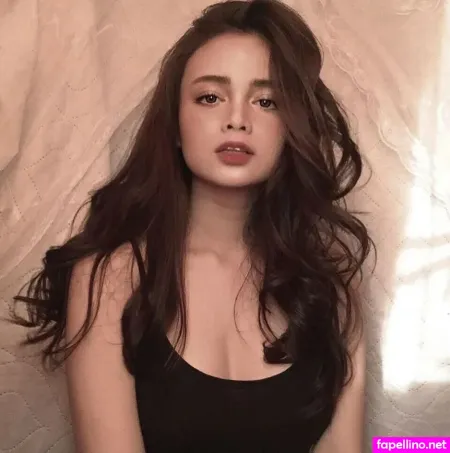 Rhen Escano OnlyFans Thumbnail #6TZpz6OKQL