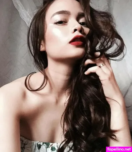 Rhen Escano OnlyFans Thumbnail #wJOUZfO0HW