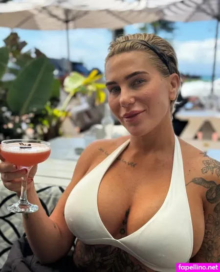 Rhi Rhi OnlyFans Thumbnail #NYnJvtJSYZ