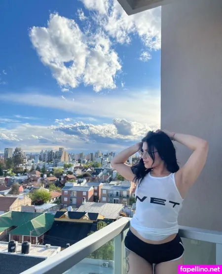 Rhianna Ri OnlyFans Thumbnail #WIVEAp8b8v