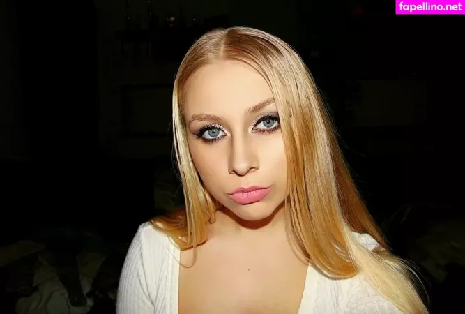 Rhiannon C OnlyFans Thumbnail #ZS4Oibl8of