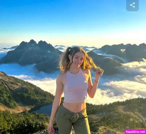 Rhiannonhikes OnlyFans Thumbnail #6LEX8crC6H
